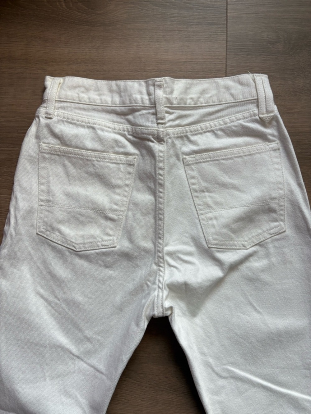NEW Pilgrim White Rigid Denim Straight Leg Jeans- size 27 - Picture 3 of 8